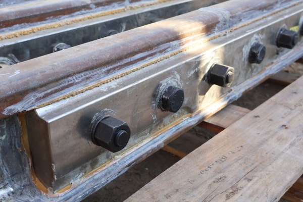 鋼軌膠結絕緣接頭檢測